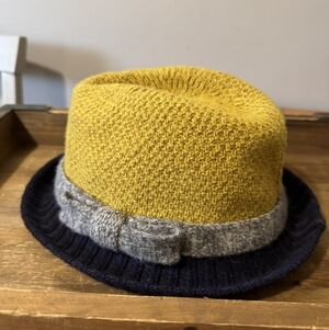 STCN Madrid - Yellow and Navy Knit Hat With BOW - WOMAN' HAT